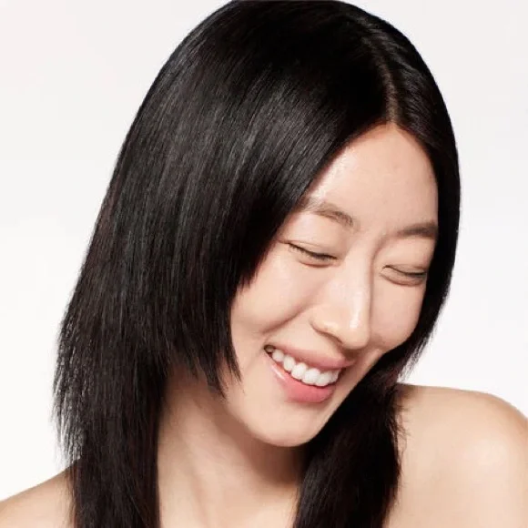 Lace/150 REVITALESSENCE SKIN GLOW Foundation SPF 30 NEW UNUSED BOXED - Picture 3 of 8